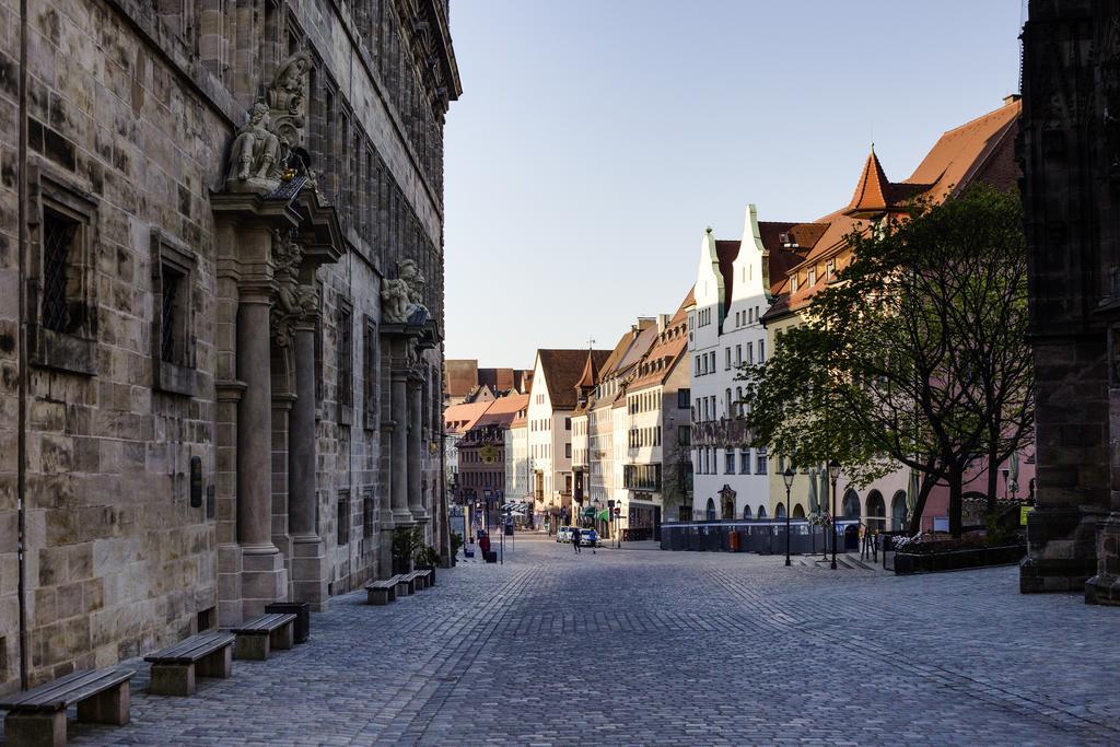 Ibis Hotel Nuernberg Altstadt Bagian luar foto